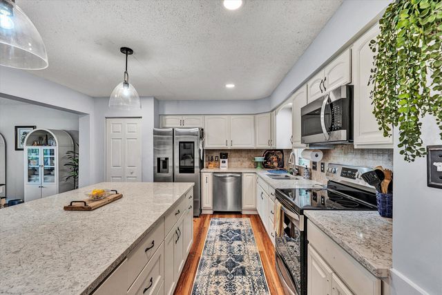 160 Indian Pointe DR, Hardy, VA 24101