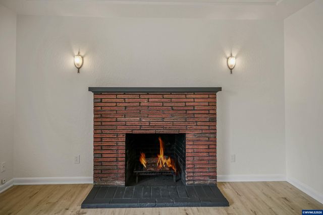 1710 23rd St NE, Salem, OR 97301