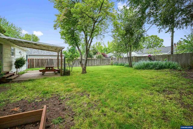 1710 23rd St NE, Salem, OR 97301