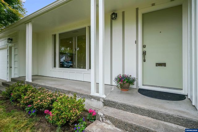 1710 23rd St NE, Salem, OR 97301