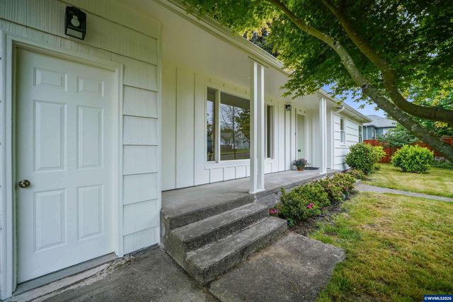 1710 23rd St NE, Salem, OR 97301