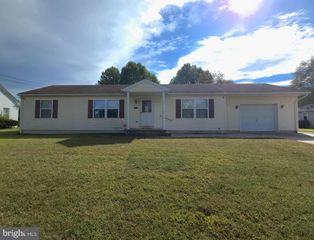167 N DOLBOW AVE, Carneys Point, NJ 08069