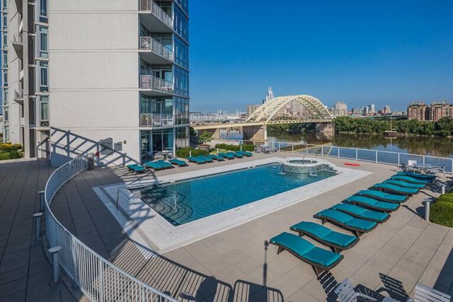 400 Riverboat, 902, Newport, KY 41071