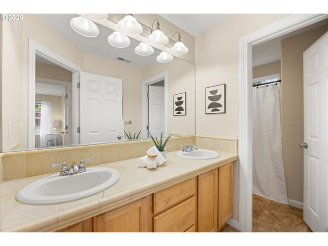 16187 WIDMAN Ct, Oregon City, OR 97045