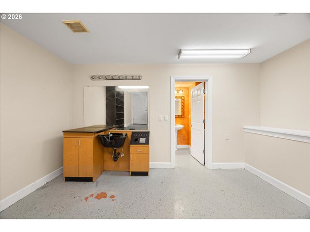 16187 WIDMAN Ct, Oregon City, OR 97045