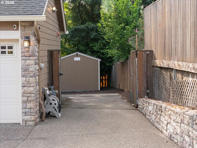 16187 WIDMAN Ct, Oregon City, OR 97045