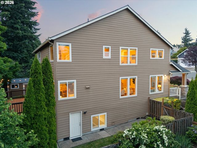 16187 WIDMAN Ct, Oregon City, OR 97045