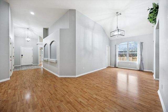 101 Muscovy LN, Cedar Park, TX 78613