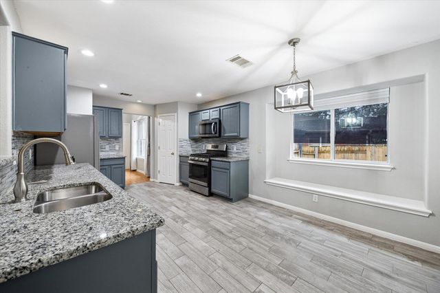 101 Muscovy LN, Cedar Park, TX 78613