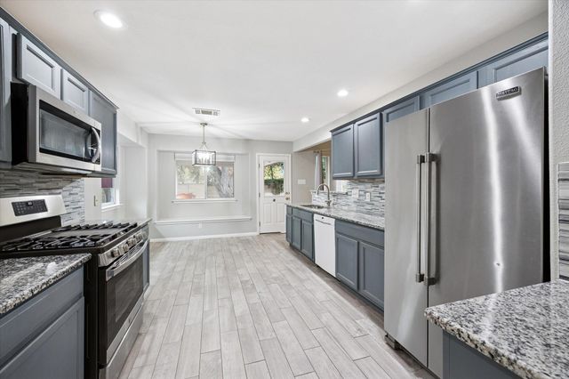 101 Muscovy LN, Cedar Park, TX 78613