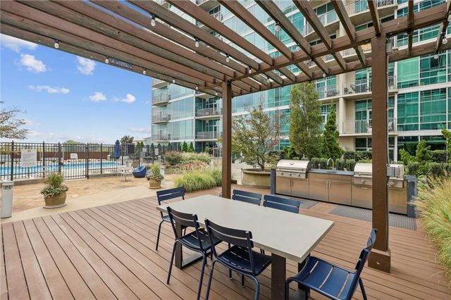 933 Peachtree Street NE 1824, Atlanta, GA 30309