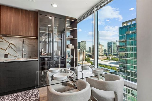 933 Peachtree Street NE 1824, Atlanta, GA 30309