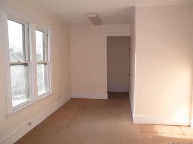 152 Deer Hill Avenue 208, Danbury, CT 06810