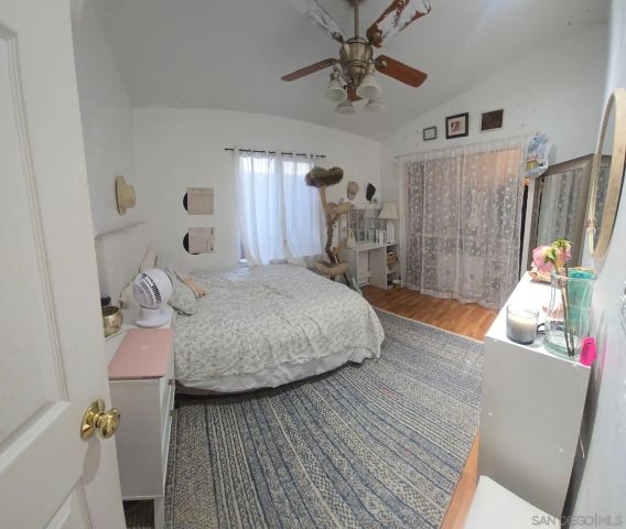 400 N Melrose 33, Vista, CA 92083