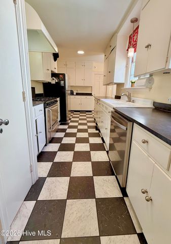 1009 Rhem Street, Kinston, NC 28501