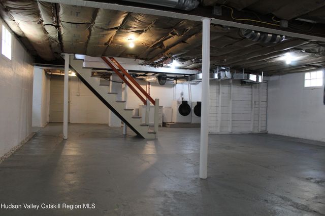 16 Aitken Avenue, Hudson, NY 12534