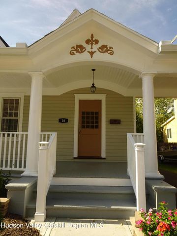 16 Aitken Avenue, Hudson, NY 12534