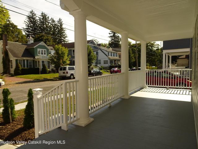 16 Aitken Avenue, Hudson, NY 12534