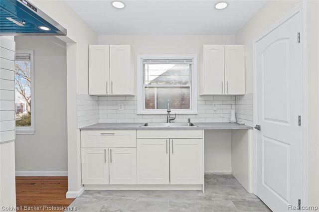 20484 Appoline Street, Detroit, MI 48235