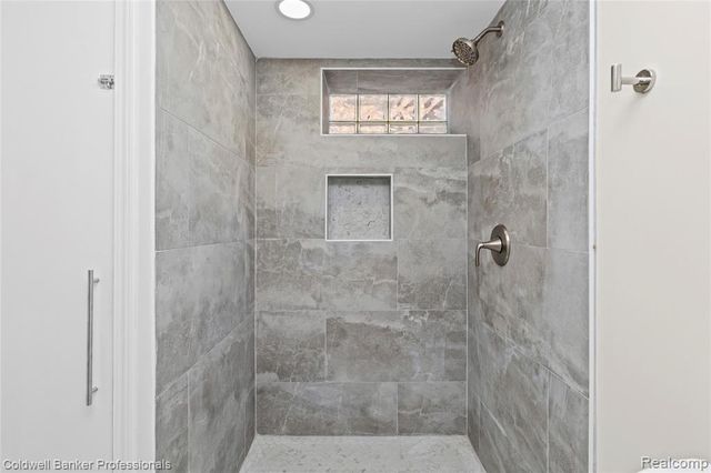 20484 Appoline Street, Detroit, MI 48235