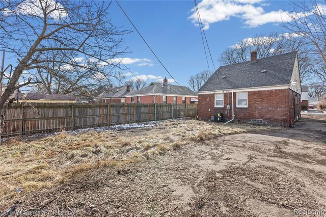 20484 Appoline Street, Detroit, MI 48235