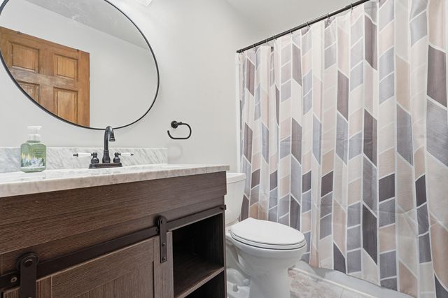 2140 Union Street, Lake Station, IN 46405