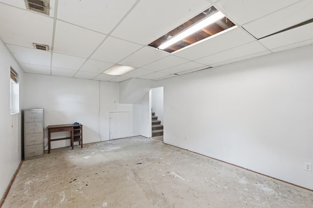 2140 Union Street, Lake Station, IN 46405