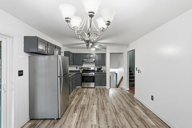 2140 Union Street, Lake Station, IN 46405