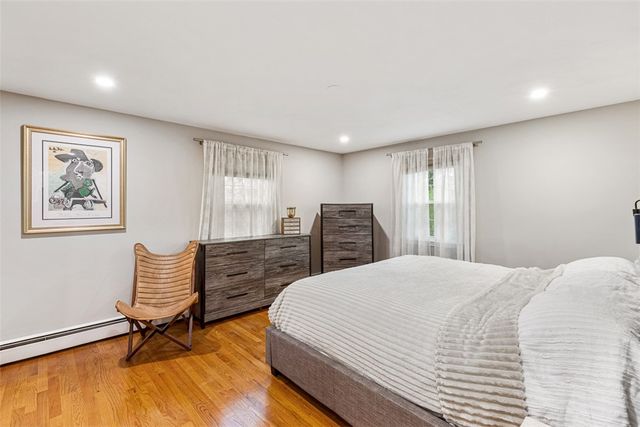 7 Meadowbrook Drive, Barrington, RI 02806