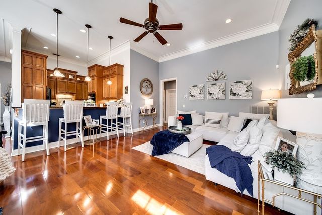 1111 Isaac Franklin Dr, Gallatin, TN 37066