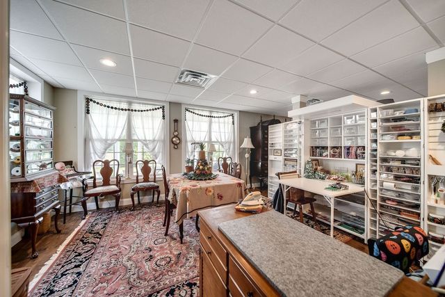 1111 Isaac Franklin Dr, Gallatin, TN 37066