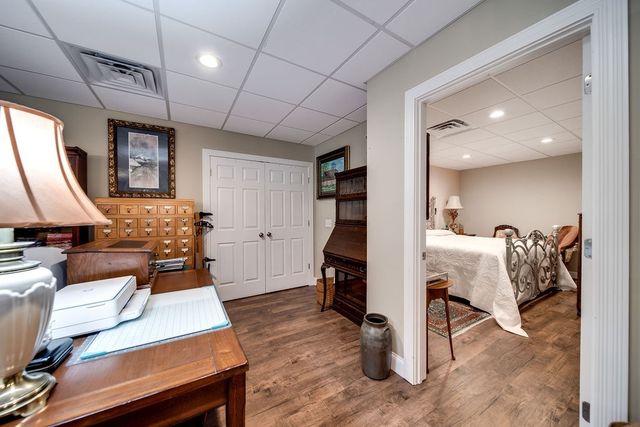 1111 Isaac Franklin Dr, Gallatin, TN 37066