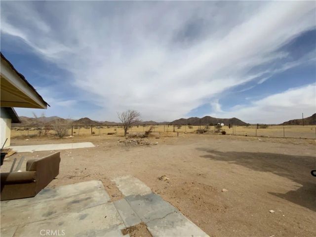 16962 Huff Road, Lucerne Valley, CA 92356