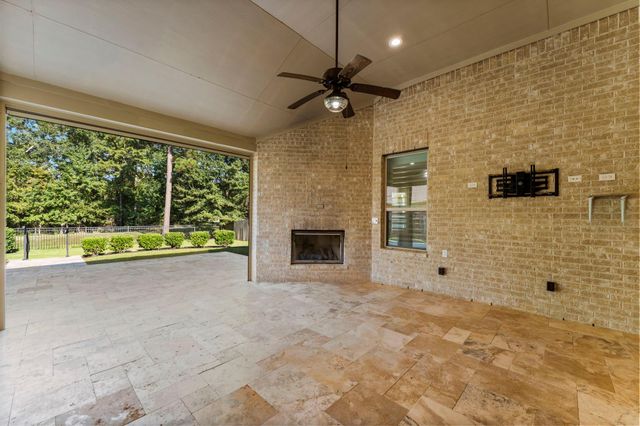 8 S Elderberry Trail, Montgomery, TX 77316