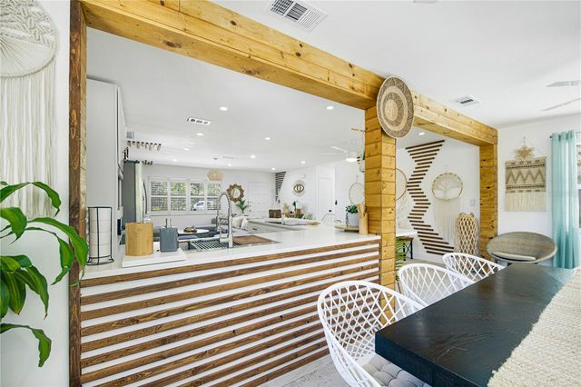 2436 CONSTITUTION BOULEVARD, Sarasota, FL 34231