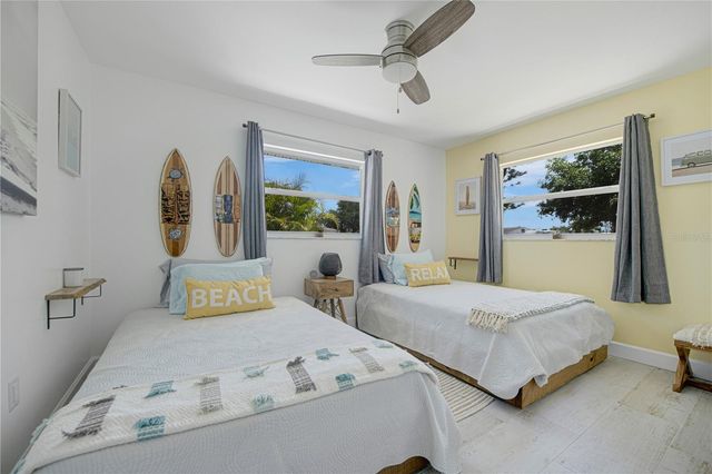 2436 CONSTITUTION BOULEVARD, Sarasota, FL 34231