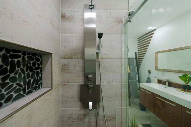 2436 CONSTITUTION BOULEVARD, Sarasota, FL 34231