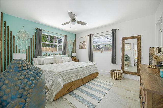 2436 CONSTITUTION BOULEVARD, Sarasota, FL 34231