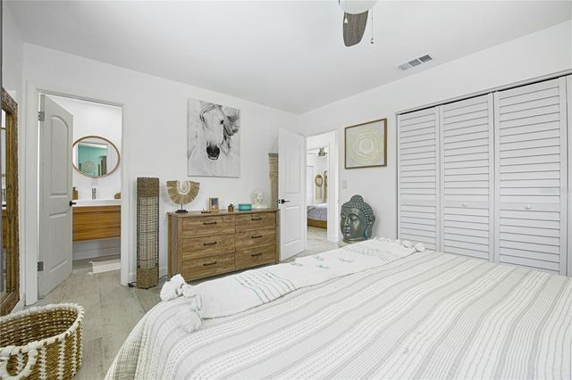 2436 CONSTITUTION BOULEVARD, Sarasota, FL 34231