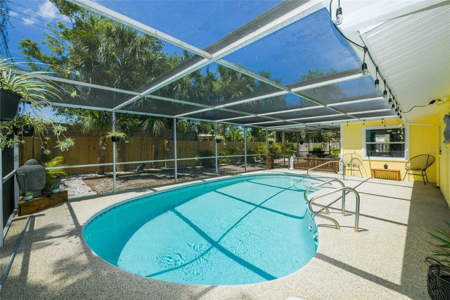 2436 CONSTITUTION BOULEVARD, Sarasota, FL 34231