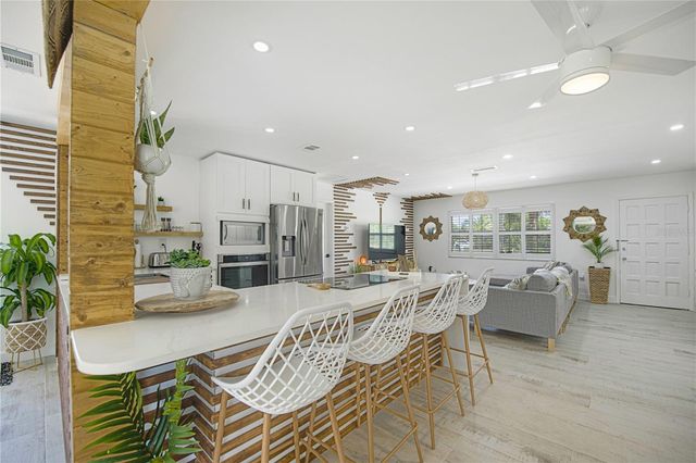 2436 CONSTITUTION BOULEVARD, Sarasota, FL 34231