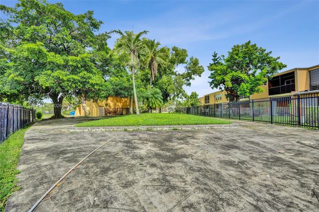 2600 NW 60th Terrace, Sunrise, FL 33313