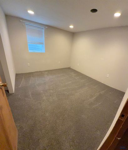 235 E IDAHO, Rapid City, SD 57701