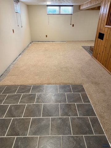 235 E IDAHO, Rapid City, SD 57701