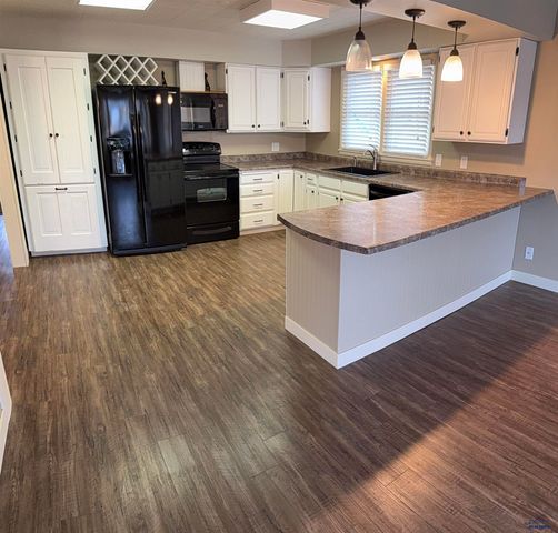 235 E IDAHO, Rapid City, SD 57701