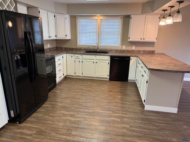 235 E IDAHO, Rapid City, SD 57701