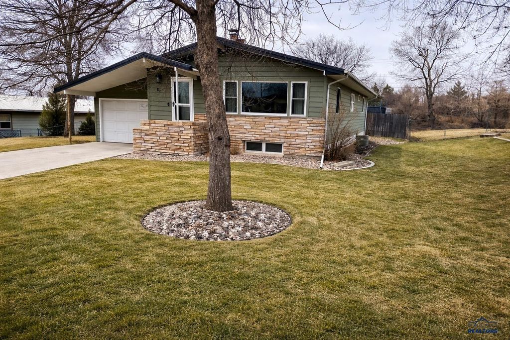 235 E IDAHO, Rapid City, SD 57701