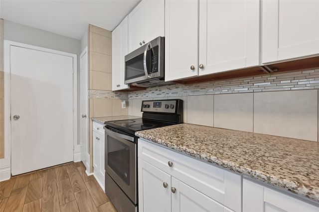 11107 Cedarview Lane, Houston, TX 77041