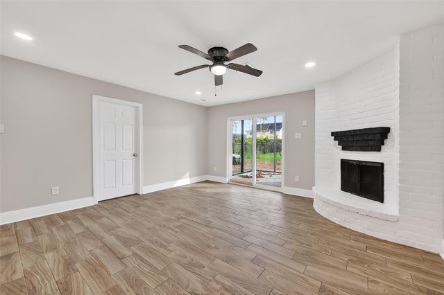 11107 Cedarview Lane, Houston, TX 77041