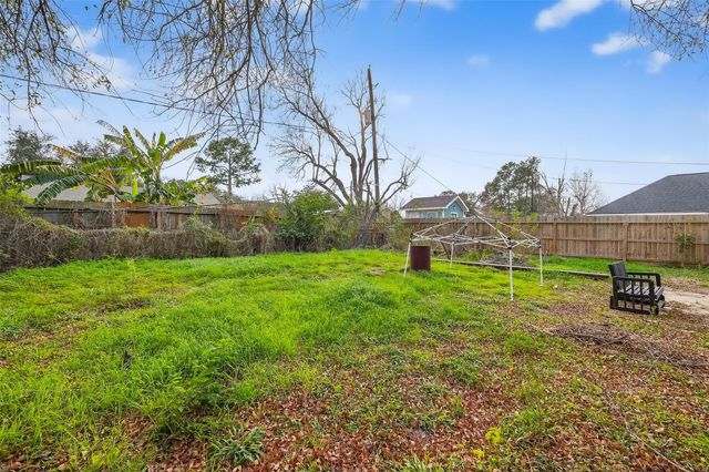 11107 Cedarview Lane, Houston, TX 77041